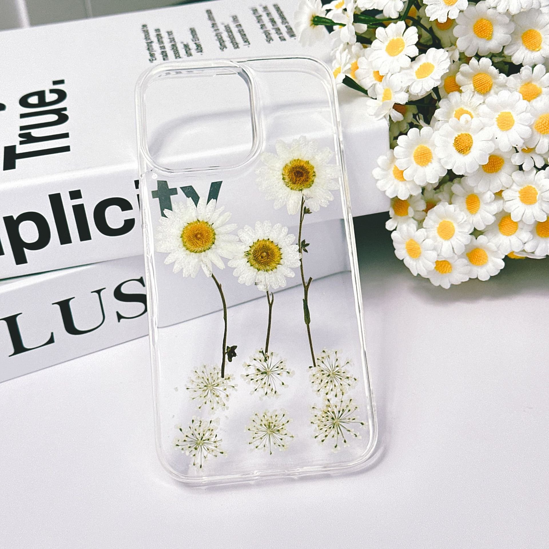 Transparent Glitter Epoxy Pressed Flower Mobile Phone Case for iPhone X XR 11 12 13 14 15 16 Pro Daisy Gypsophila Flower Cover