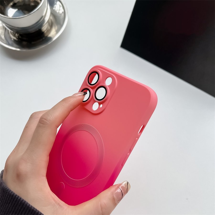 Factory Wholesale price hot sales magnetic mobile phone cases for phone 11 12 13 14 15promax trending phone cases
