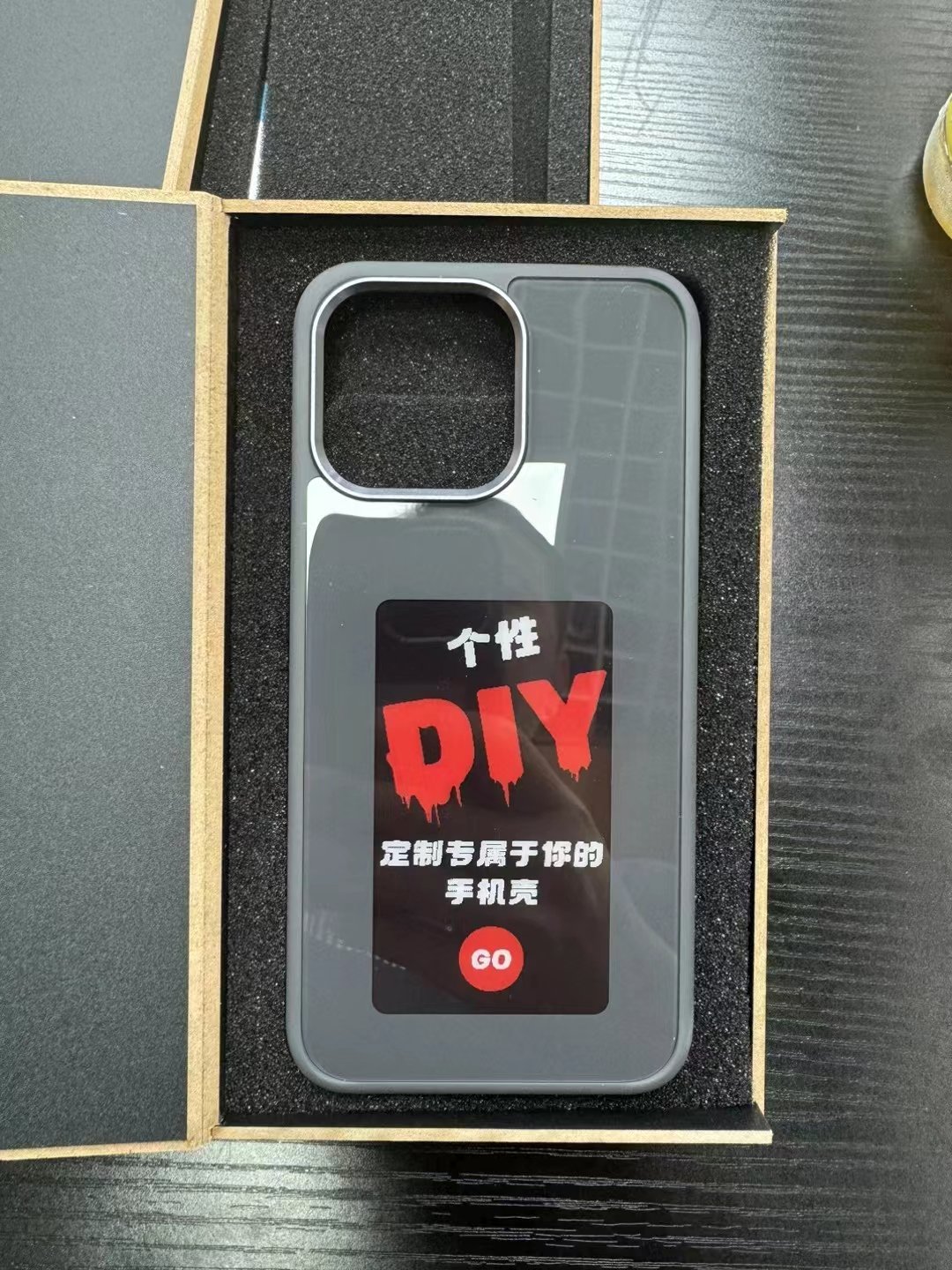 New designer Luxury NFC smart E ink screen Display mobile phone case cover for fundas iphone16Pro max DIY cases