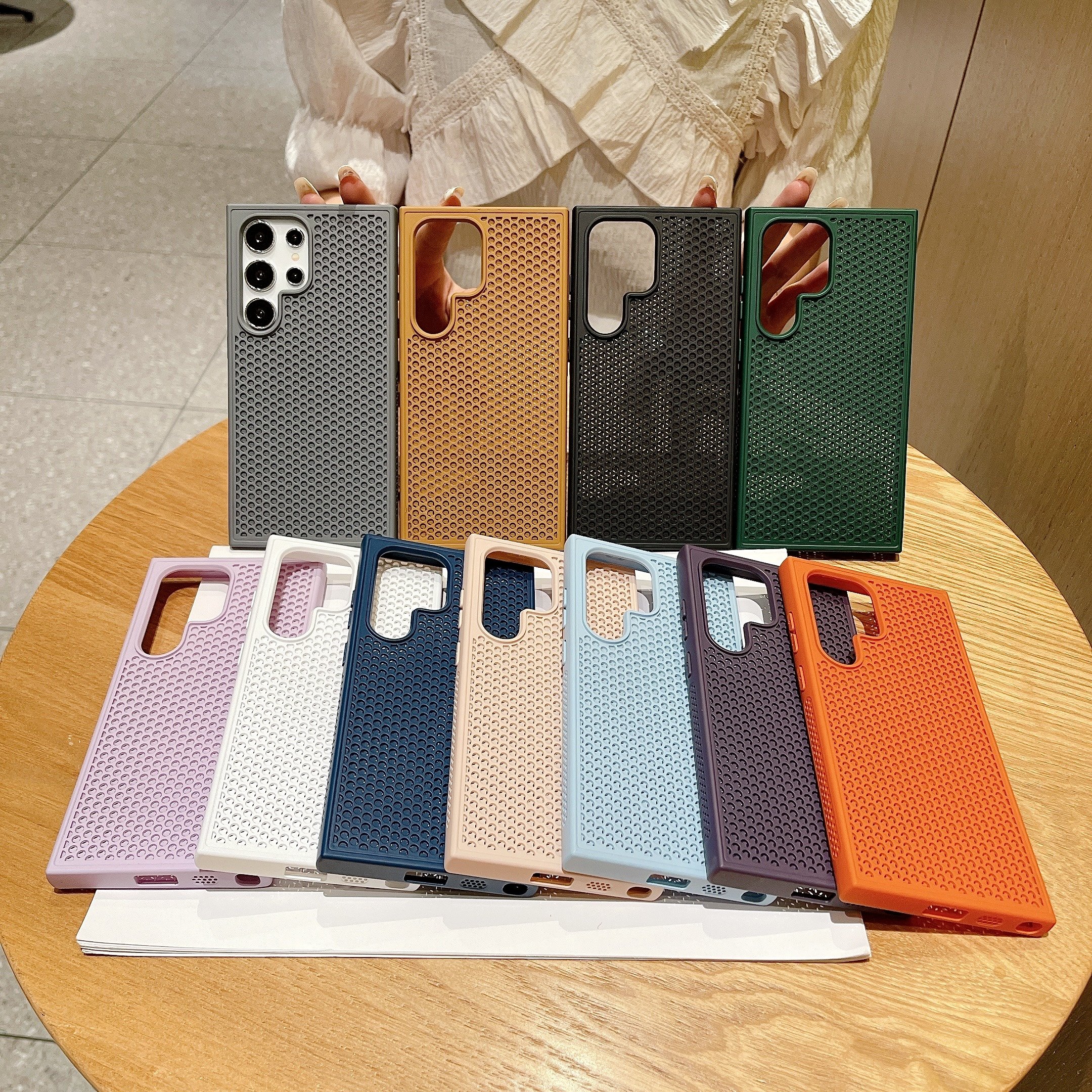 New Smartphone Accessories Heat Radiation Phone Case For Samsung S24 Ultra S23 S22 Plus S23FE Mobile Phone Case Protective Cover