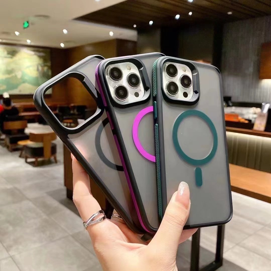 For iPhone16 Pro Max Two-Color Skin Feeling Mobile Phone Case Factory Wholesale Magnetic Suction Anti-Fall Protective Cover