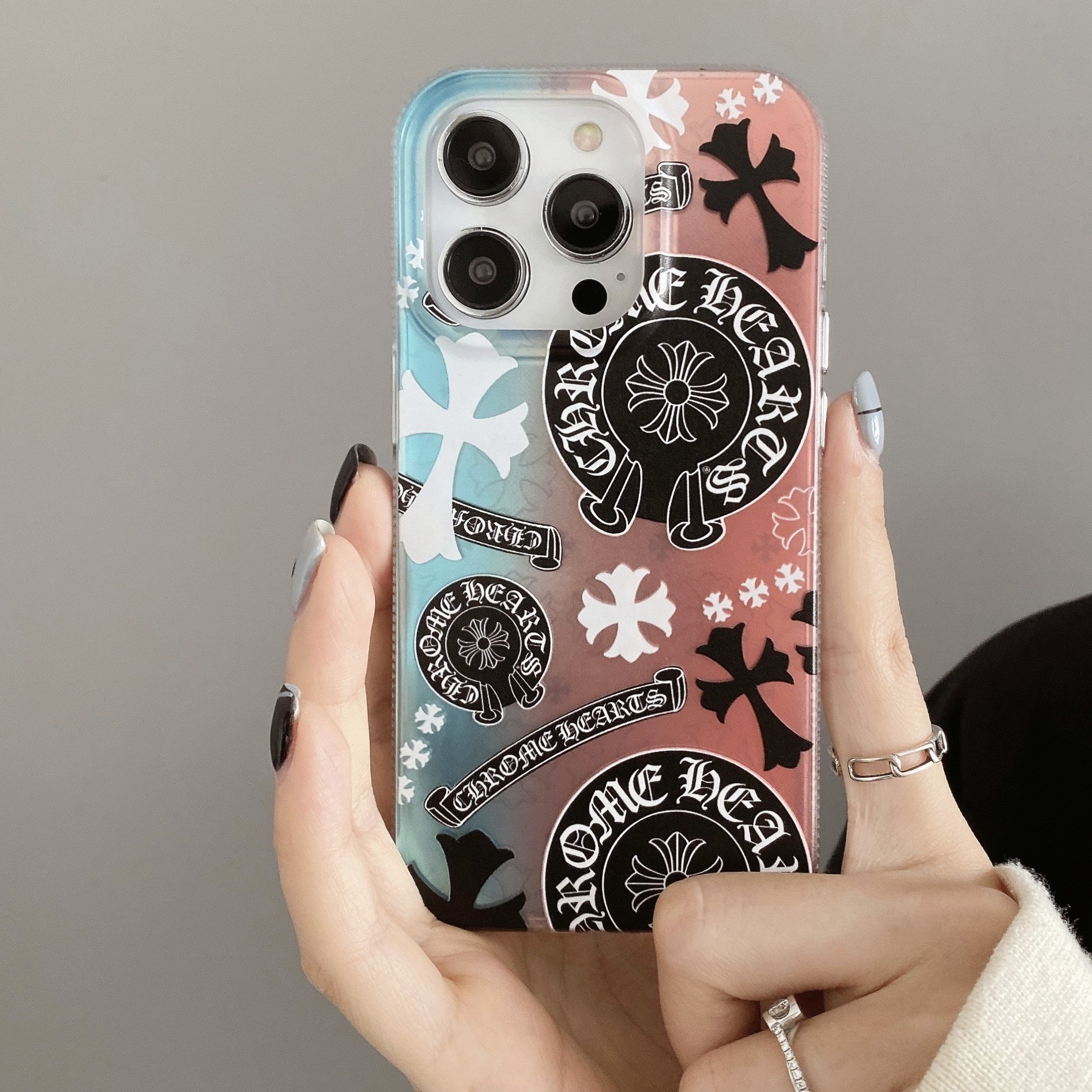 Fashion hard TPU Gradient Color chrome hearts Mobile Phone Case For iphone 15 12 13 14 16 Pro Max