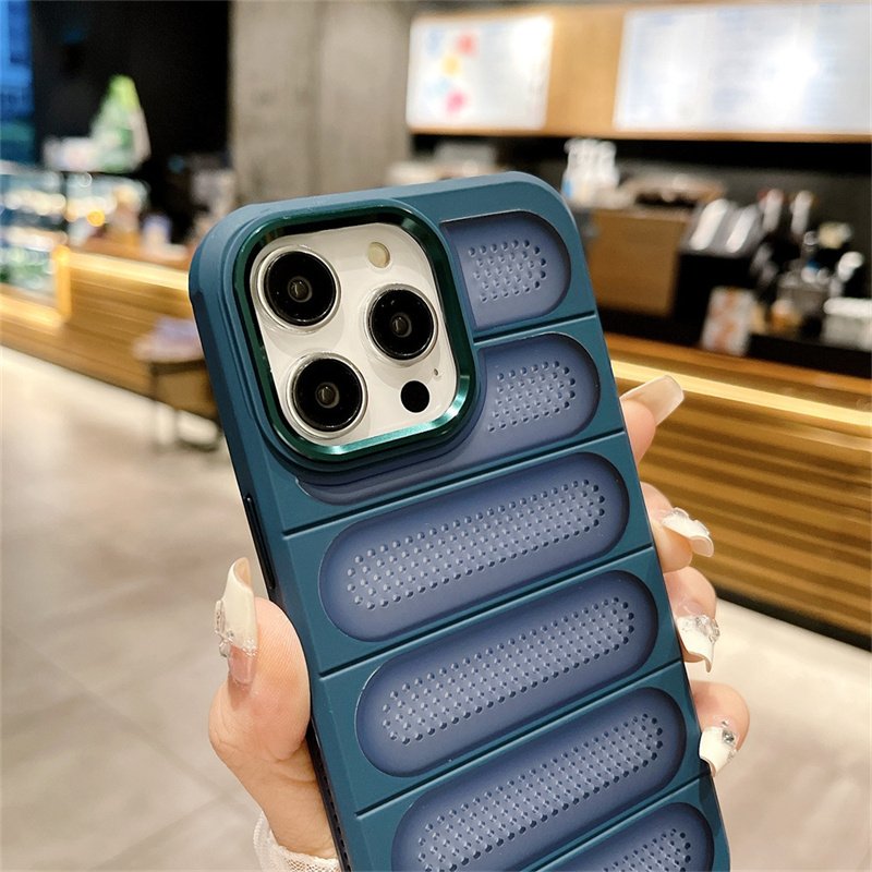 Breathable Mesh Dots Heat Dissipation Armor Phone Cover For iPhone 16 15 Pro 14 Plus 13 12 11 ProMax Matte Shockproof Shell