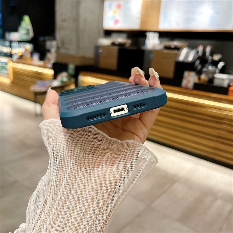 Breathable Mesh Dots Heat Dissipation Armor Phone Cover For iPhone 16 15 Pro 14 Plus 13 12 11 ProMax Matte Shockproof Shell