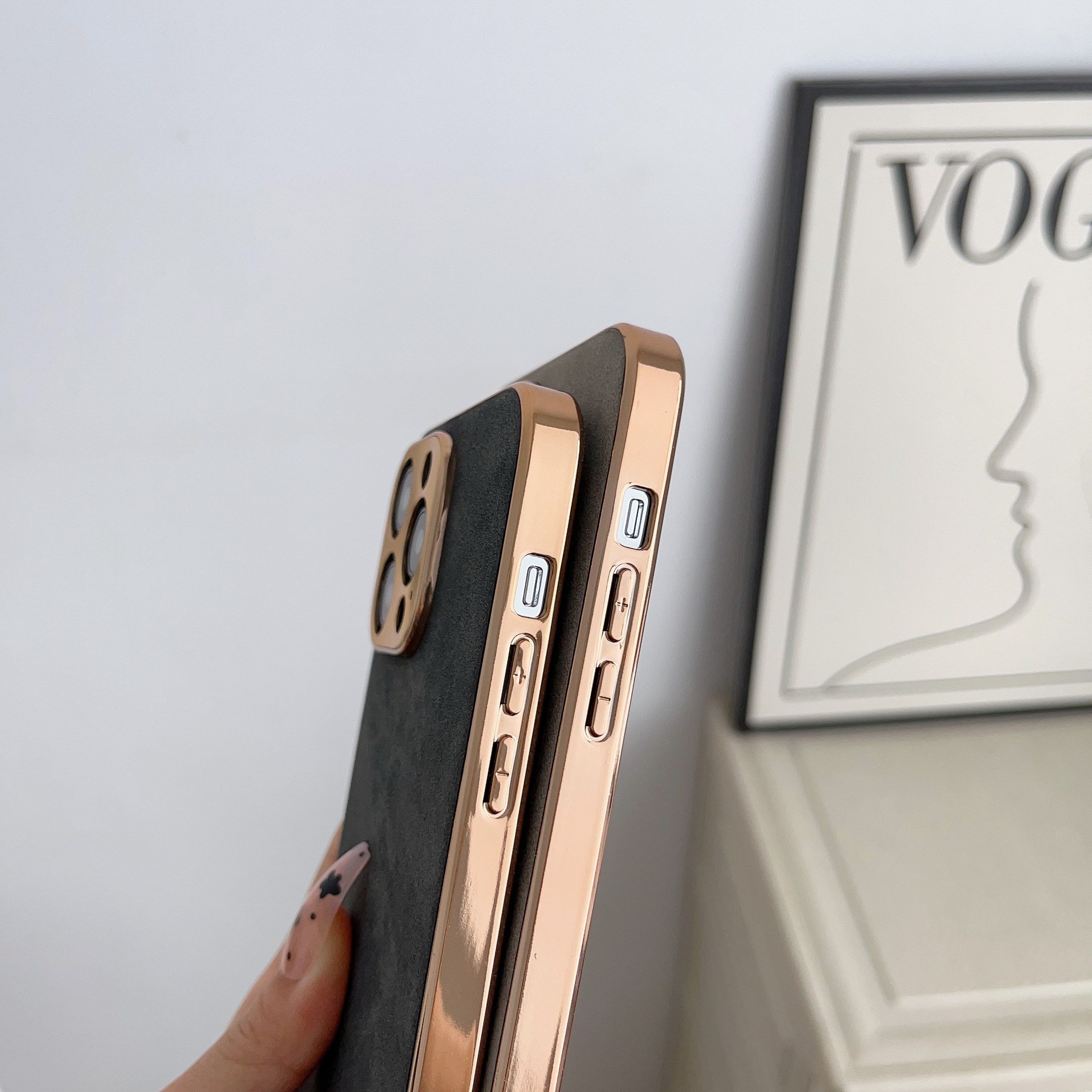 Luxury PU Leather Mobile Phone Case For iPhone 11 12 13 14 Pro Max 14 Plus Electroplated Frame Lambskin Phone Cover