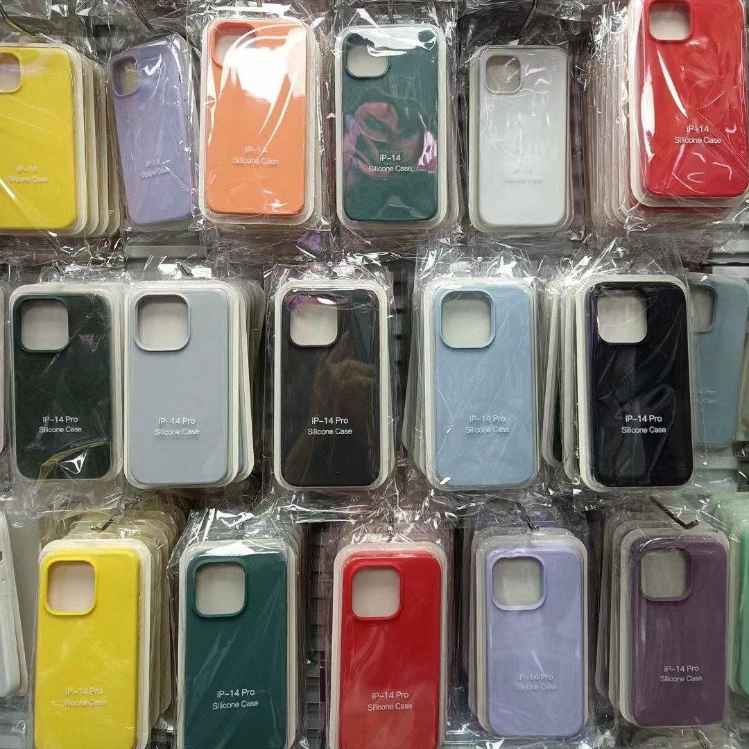 for iPhone Apple 16 Silicone Case Customized Logo Liquid Silicone Cover Microfiber Silicon Back Shell for iPhone 16 15 14 13 12