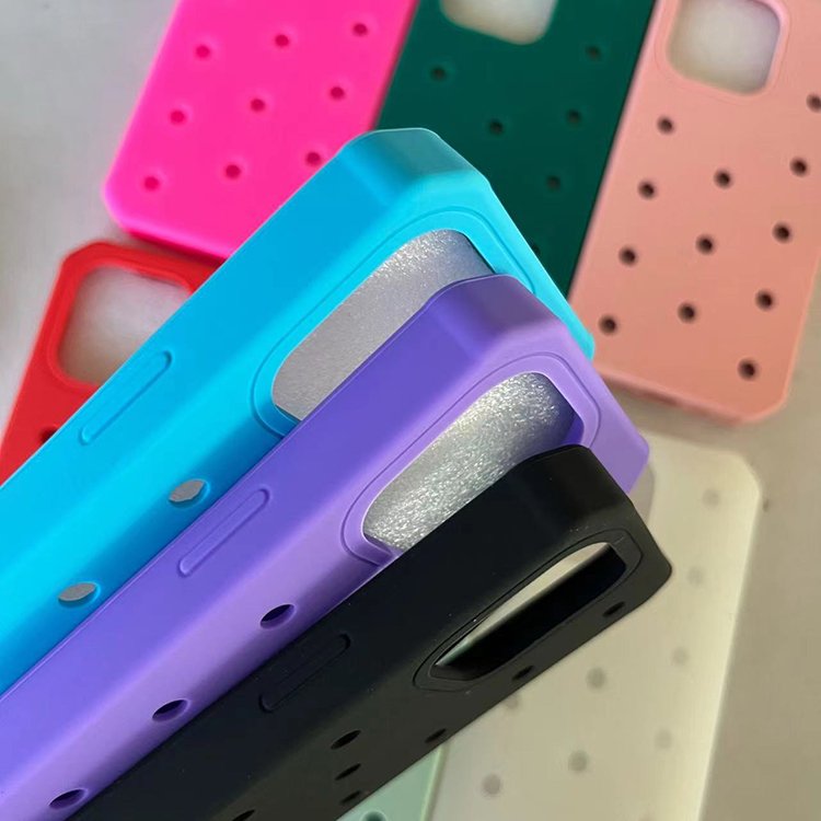 Mobile Accessories Charm Decoration Silicone Cover Hollow Hole Phone Case For Iphone 15 Pro 15 14 13 12 11 Xr Xs Max 7 8 Plus 16