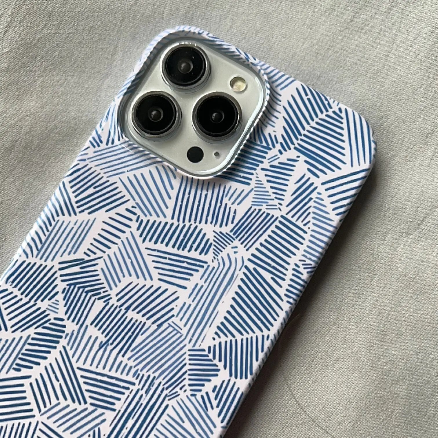 Creative Blue Stripes Case For IPHONE 15PRO MAX 14 13 PRO 13 PRO MAX 15 15PLUS 15PRO Acrylic Hard Mobile Phone Cases