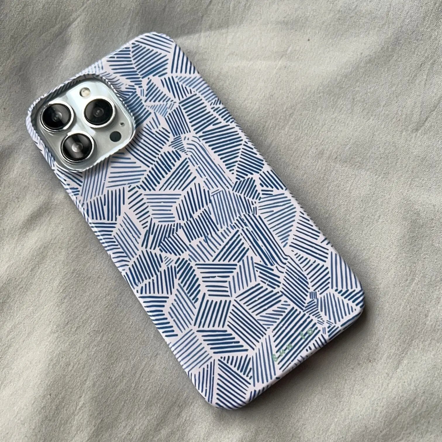 Creative Blue Stripes Case For IPHONE 15PRO MAX 14 13 PRO 13 PRO MAX 15 15PLUS 15PRO Acrylic Hard Mobile Phone Cases