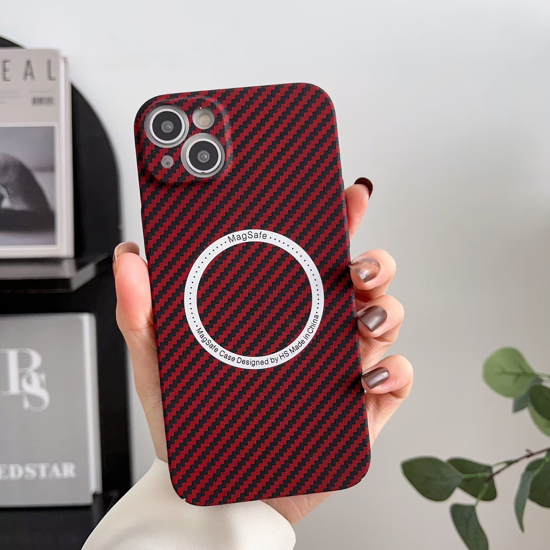 Hot sale Carbon fiber magnetic suction For iPhone15promax phone case all-inclusive 14pro skin feeling xs hard case xr Anti-fall