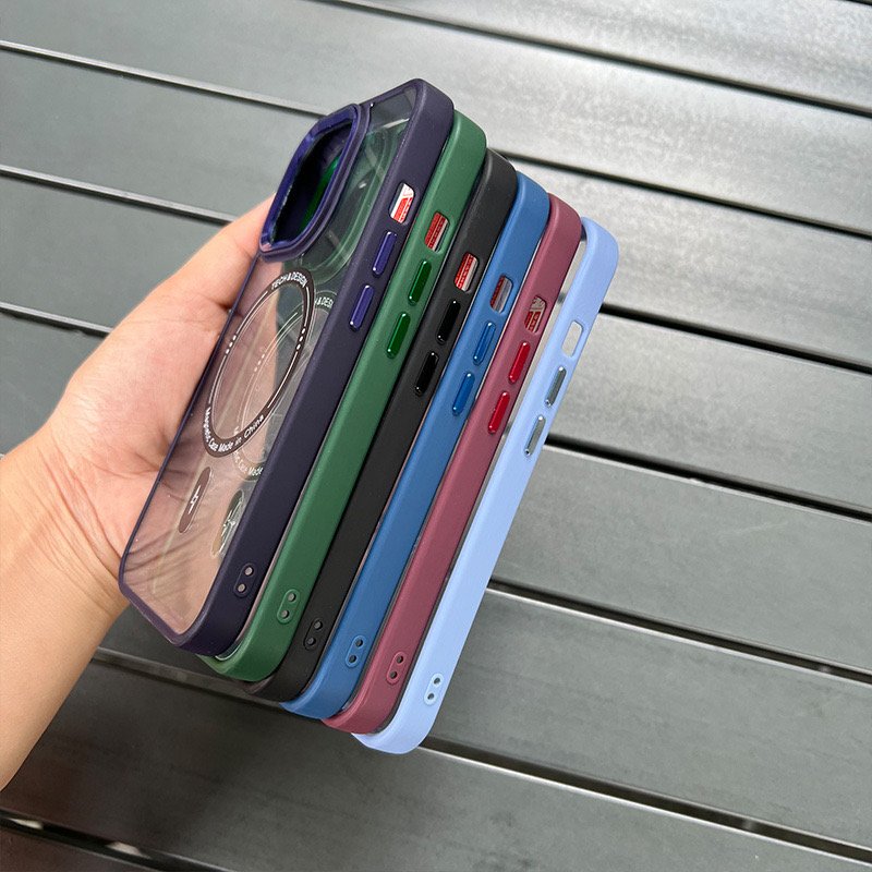 Wholesale phone case For iphone 15 pro max Wireless Charging Magnetic case for iPhone 15 16 pro max transparent PC phone cover
