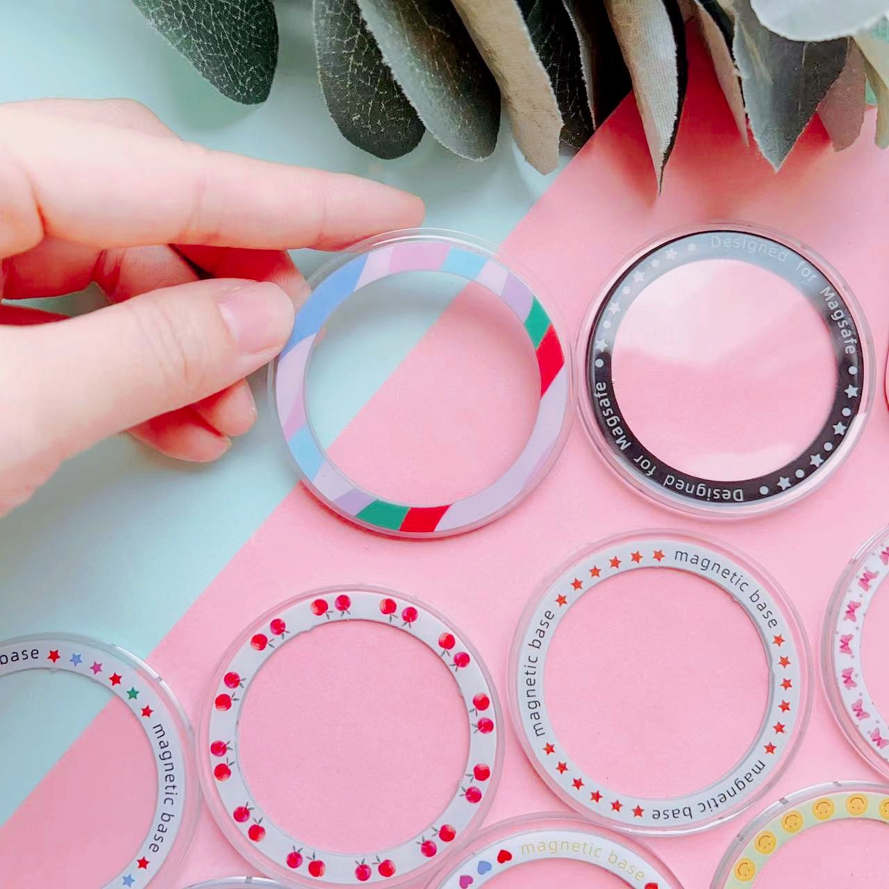 Round Painted Magnetic Base Universal Mobile Phone Case With Accessories Solid Color Heart Magnetic Stand Base Grip Ring Holder