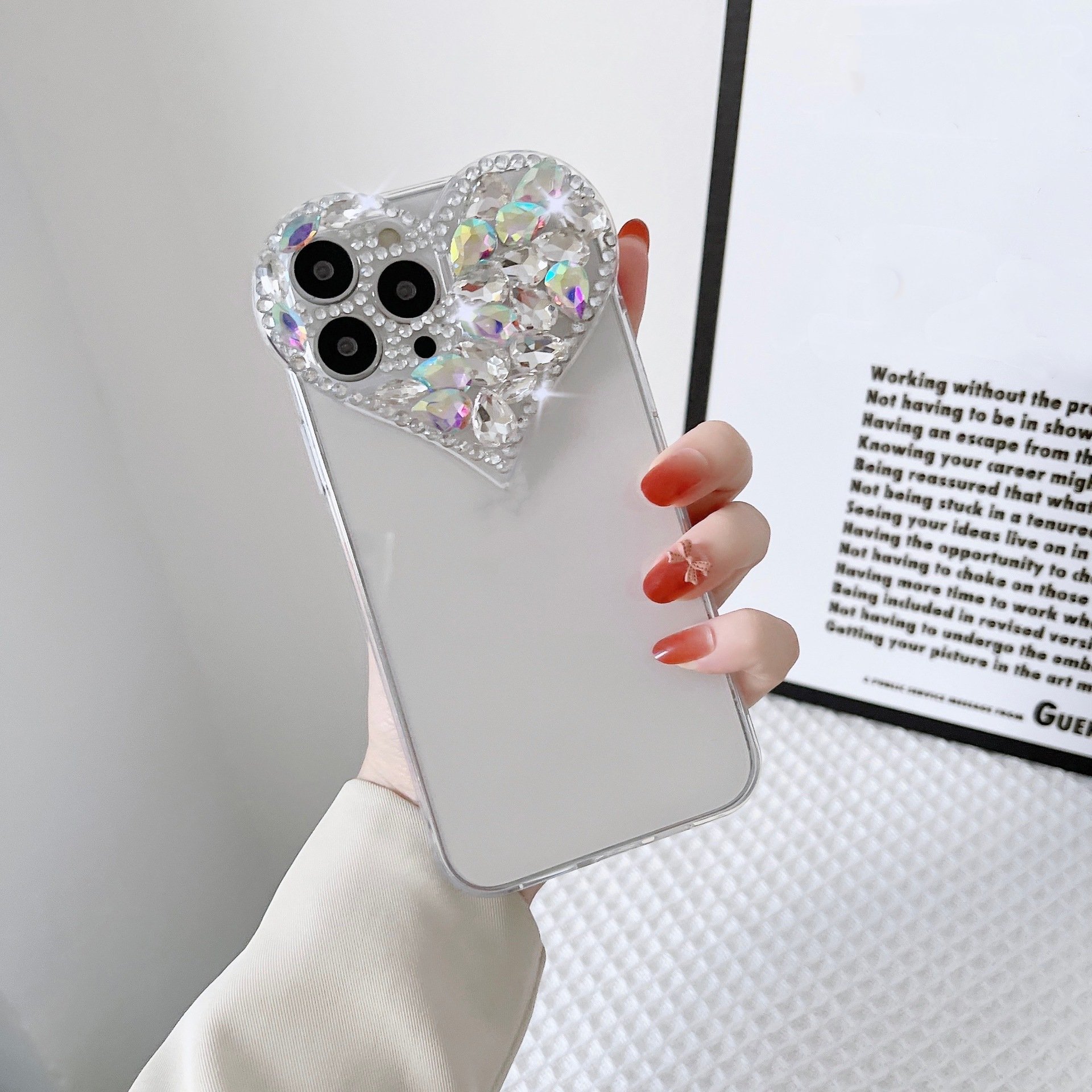 Women Luxury Diamond Mobile Phone Case Bling Heart Girls Cellphone Protect Back Cover Case For iPhone