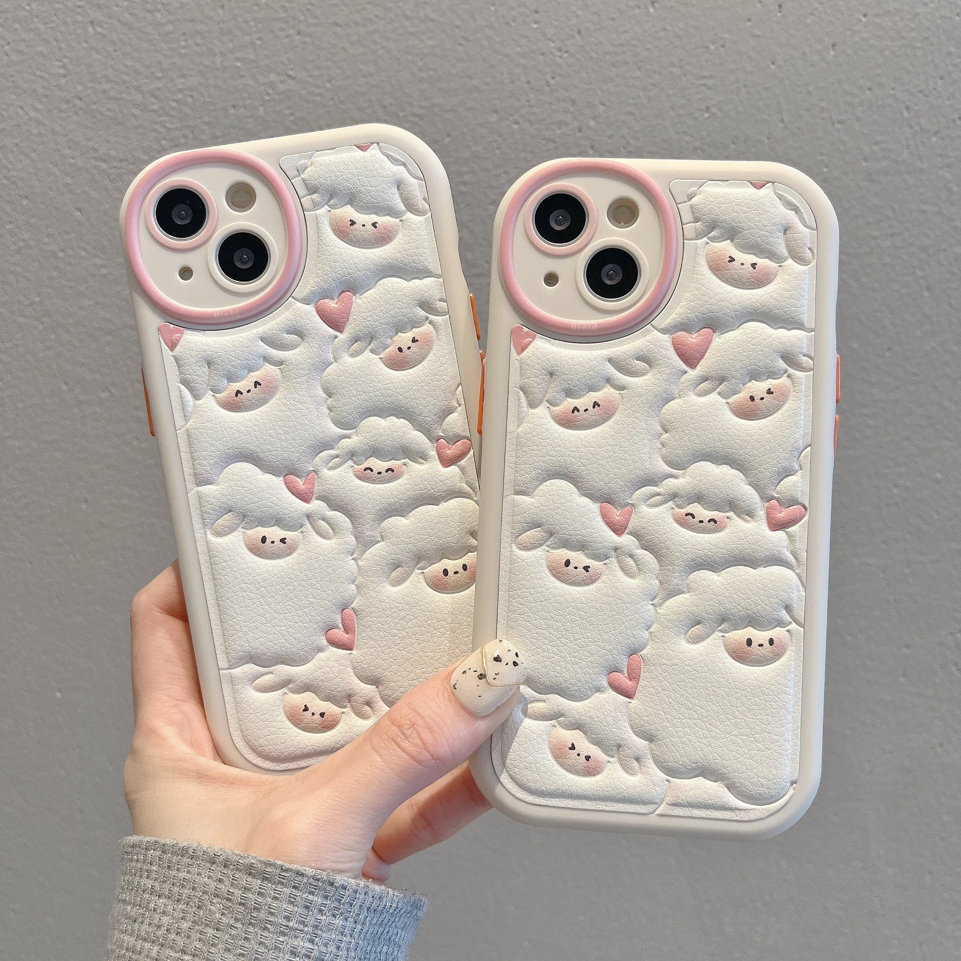 High Quality Ins Style Full Screen Love Lamb Round Hole PU Leather Pattern Phone Case For iPhone 15 Phone Case