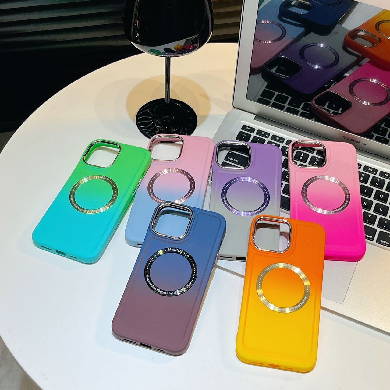 Hot Selling New Trending Clear Wireless Charging TPU PC Magnetic Phone Case Protector for Iphone 15 16 Pro Max also Huawei