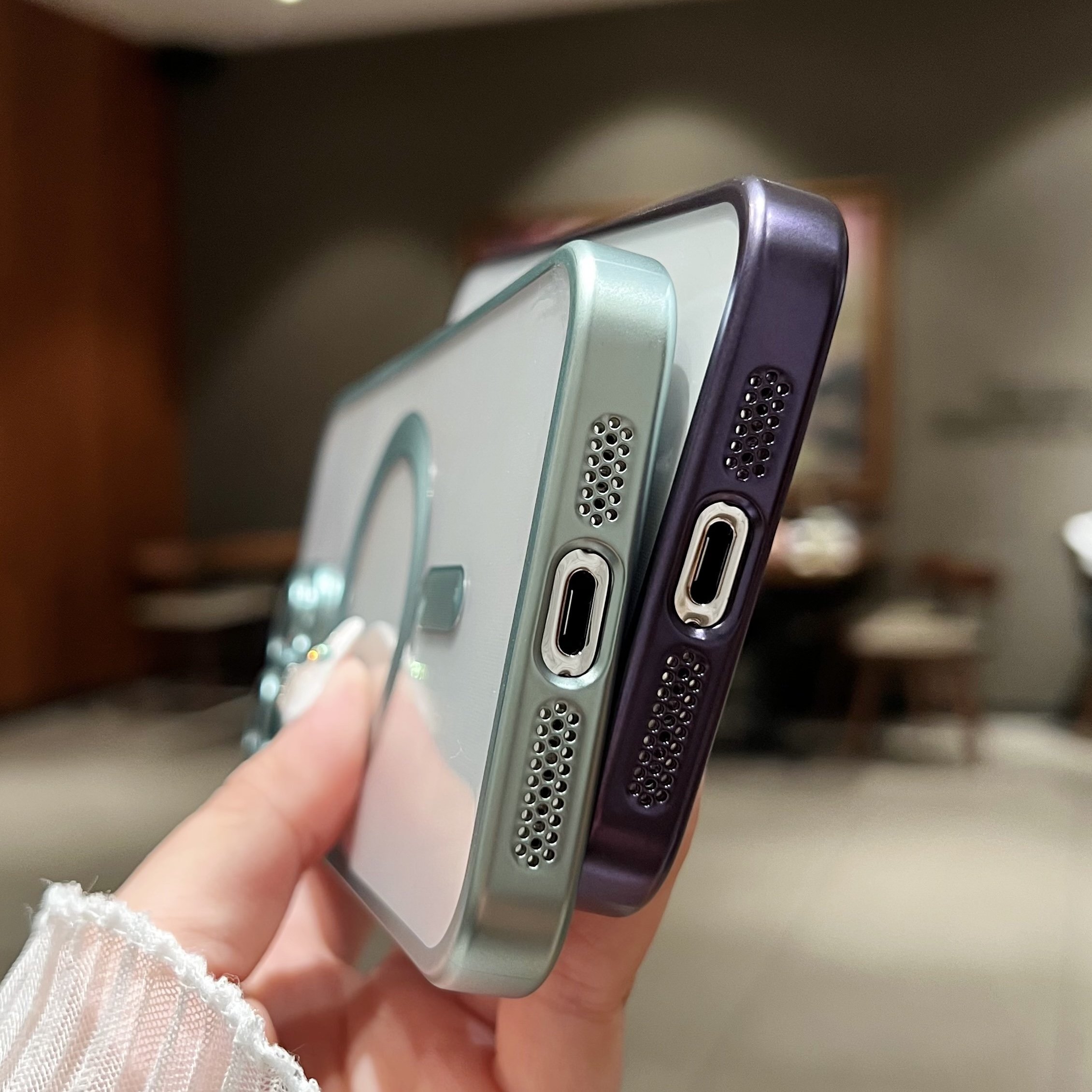 Titanium Color Luxury Magnetic Charging Soft Plating Tpu Transparent Phone Case Wholesale Cover For Iphone 16 15 Pro Max