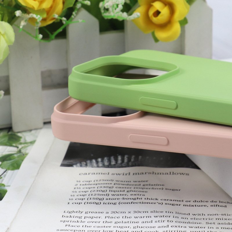 Silicone Ultra Slim Shockproof Phone Case with Soft Anti-Scratch Microfiber Lining Back Cover for iPhone 13 14 Pro Max 15 16