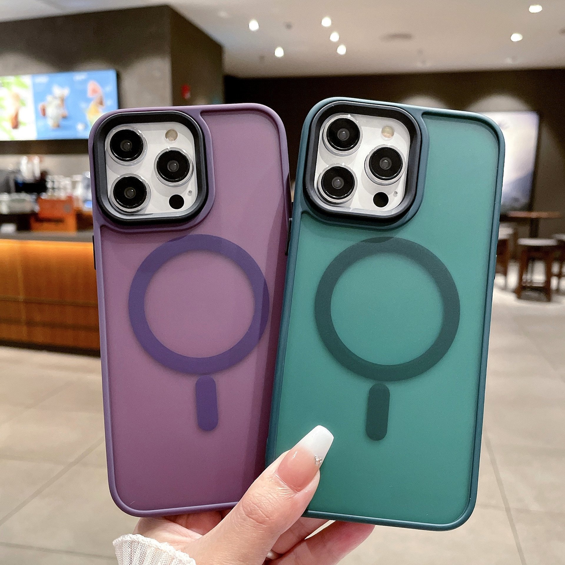 Mobile Phone Cases with Magnetic Invisible Stand for iPhone 15 Pro Max Case Products 2024 Translucent Matte Cover