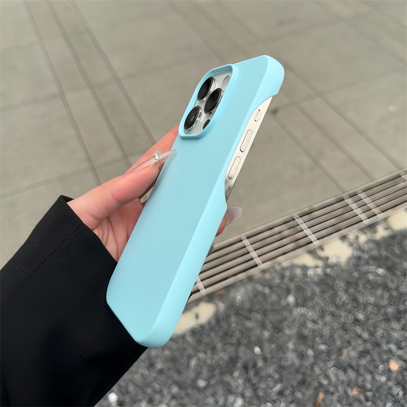 BAILI factory ins hot sells solid color silicone scrub ultra-thin soft bezel-less protective phone case for Iphone 16 Pro max 15