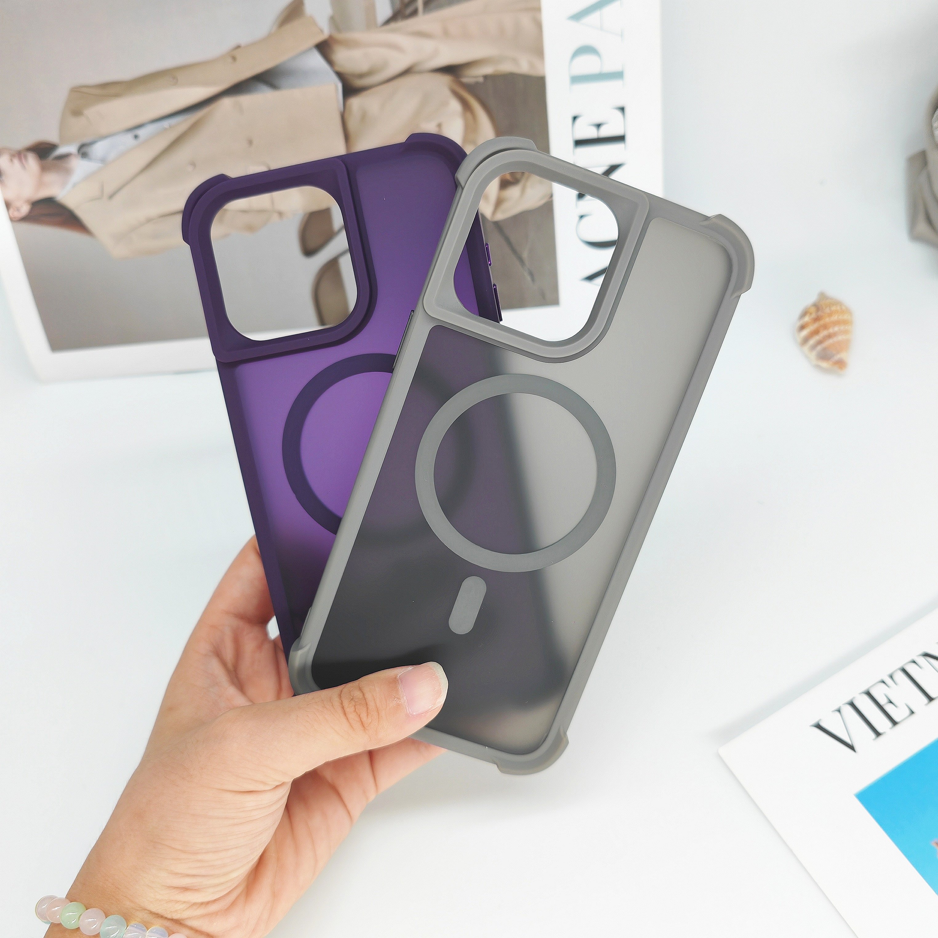 Mobile Case For IPhone 16 15 14 13 Pro Max Magnetic Phone Case For IPhone 12 11 XS Magnetic Wireless Charging