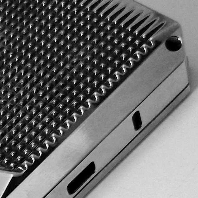 New design Luxury real gold electroplated 2-in-1 ultra thin titanium mobile phone cases for iphone 15