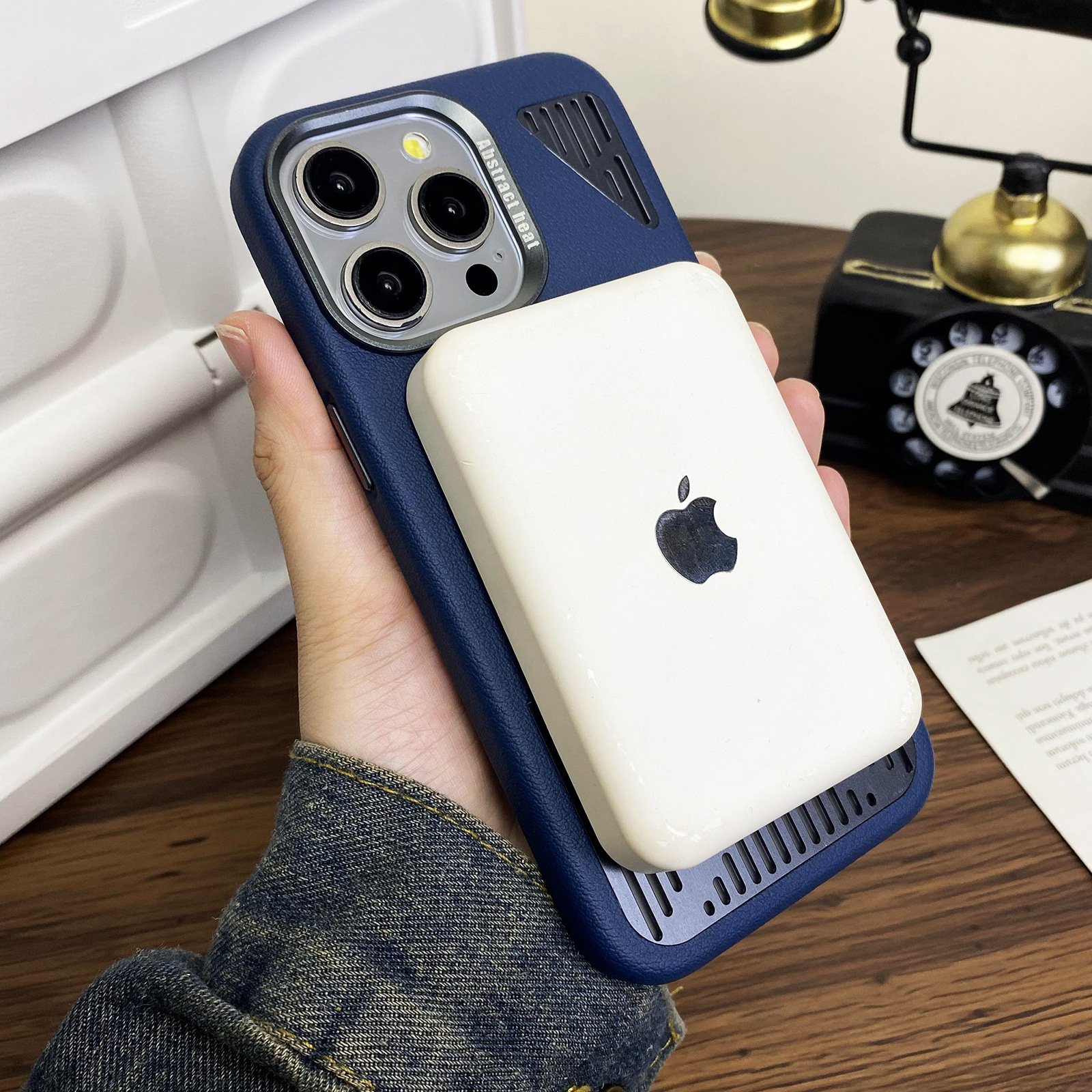 New aviation aluminum heat dissipation magnetic suction phone case for iPhone 12 13 14 15 promax leather Anti-fall mobile cover