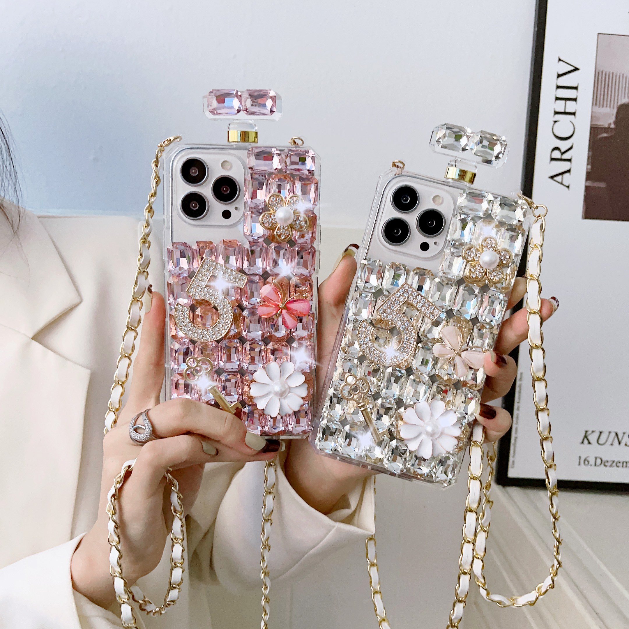 glitter bling shiny fashion luxury perfume bottle design strap diamond phone cover case for iphone 16 15 13 12 11 xr xsmax 14