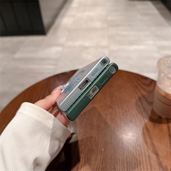 CD Pattern Wireless Charging Corrugated Case Metallic Feel Oil Painting Mobile Phone Case for Samsung S22 S23 S24 Ultra Case
