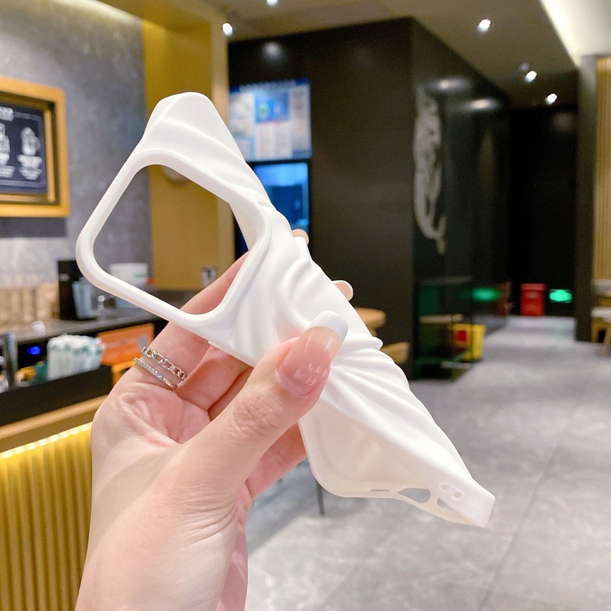 3D three-dimensional pleated silk pattern heart mobile phone case for iPhone 14 13 12 11Pro Max solid color shockproof soft case