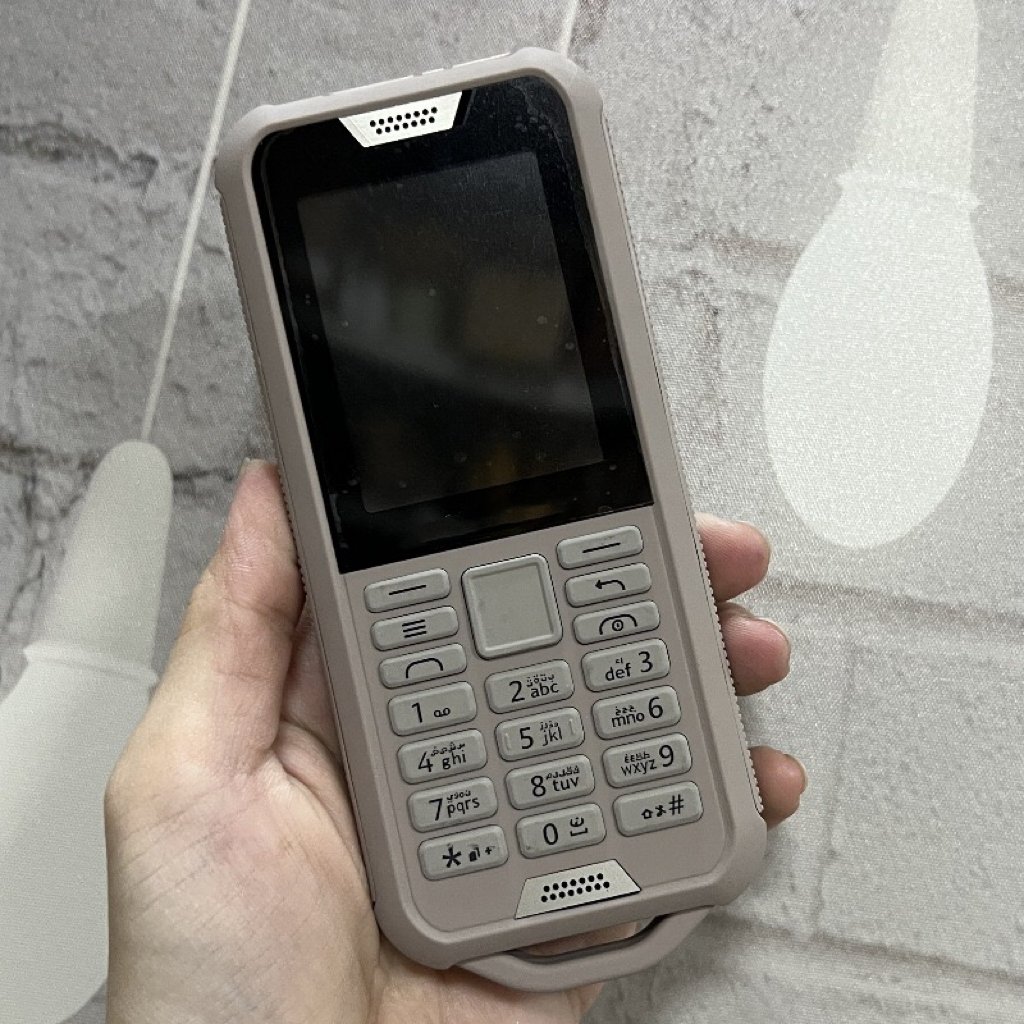 Cross-border mobile phone 800 Tough non-smart phone keypad function foreign trade small mobile phone wholesale