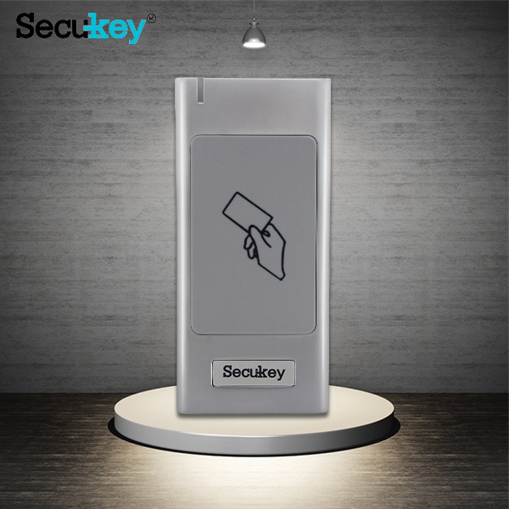 IP66 Outdoor TTLock Access Controller 1000 Cards AirBnB Hotel Management System Application