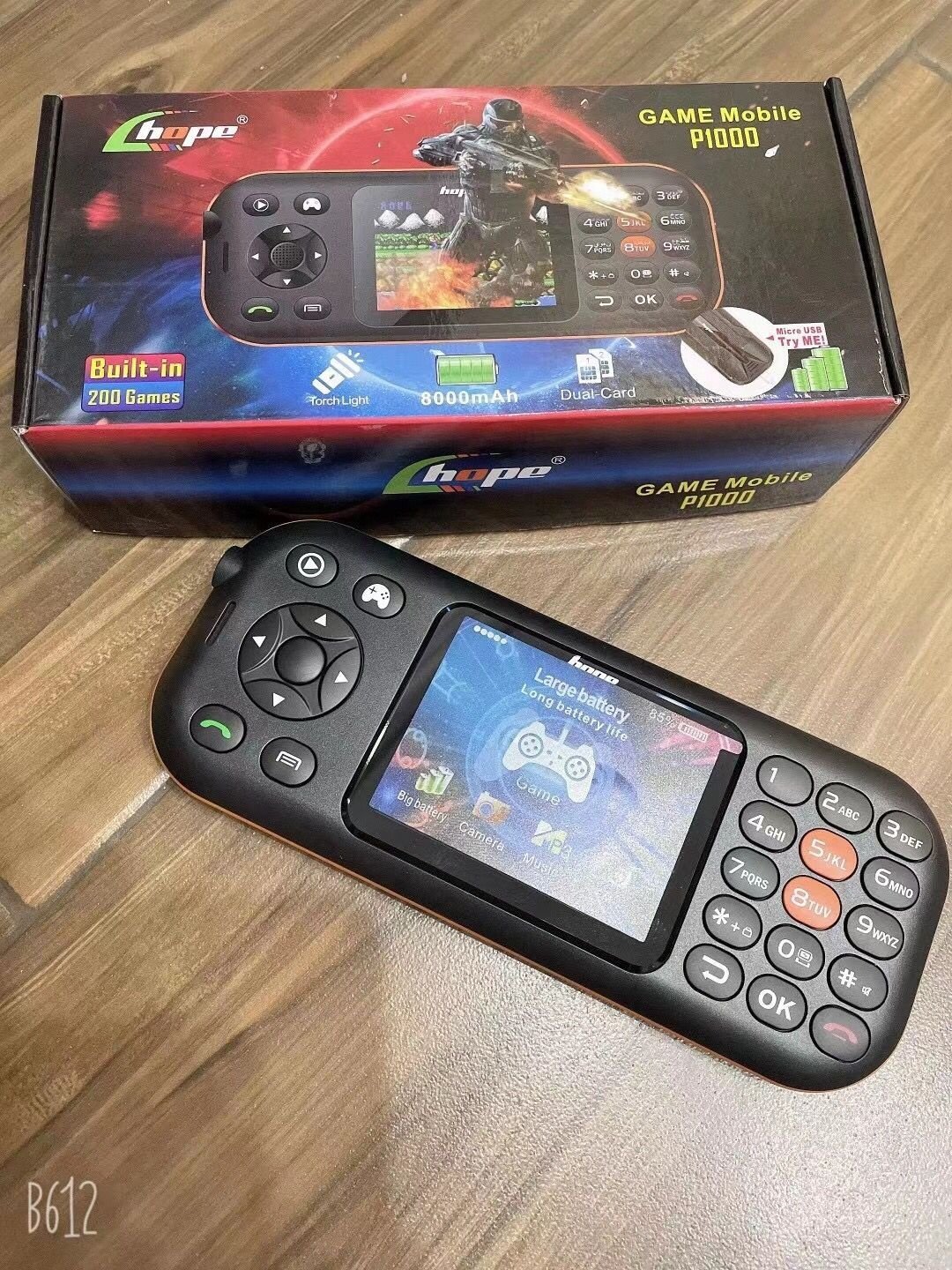 P1000 2.8 inch display 200 Games GSM Keypad Gaming Mobile Phone