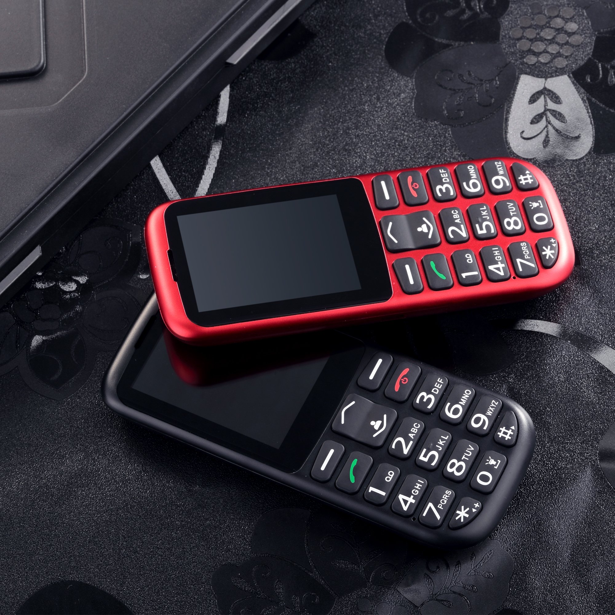 D107 Chinese factory wholesale low price quality 2g mobile phone gsm mobile phone