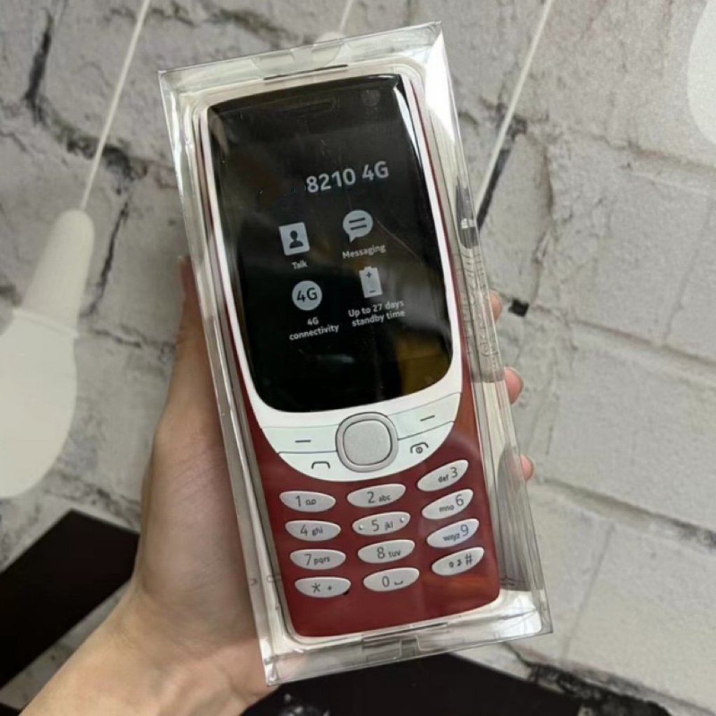 8210 (2022 version) 2g keypad mobile phone Dual sim card standby keyboard feature phone