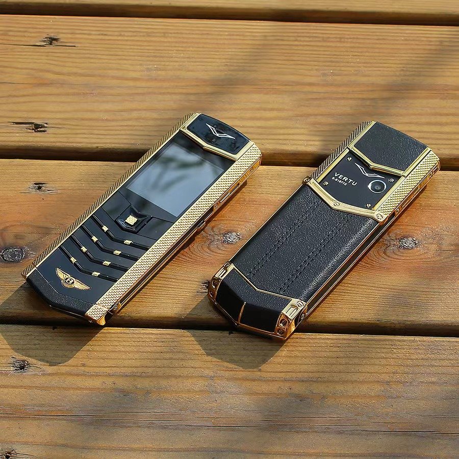 2023 Hot selling unlocked luxury gold Mini phone dialer keypad cell phone elderly mobile phone with Leather case in stock