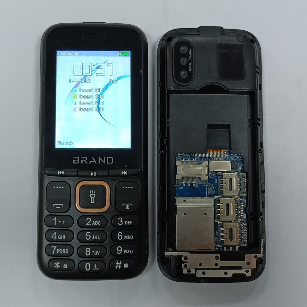 Oem 4 Sim Card Slot Mobile Keypad Phone 4Sims Triple Four Quad Sims Cards Slot Featre Cell Mobile Phones Manufacturers