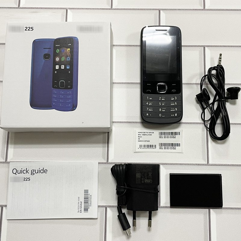 225 2020 2G GSM Feature Phone Non-intelligent Dual SIM Card Bar Keypad Student Seniors Mobile Phone