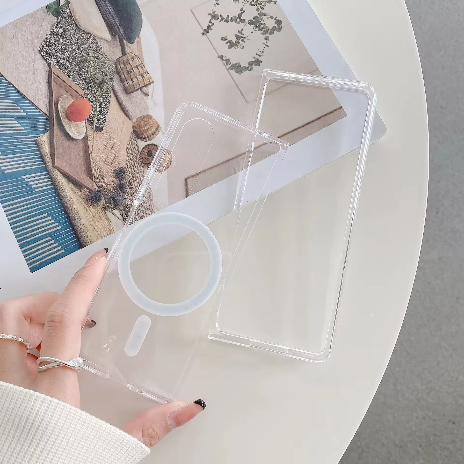 Transparent Magnetic Case for Samsung Galaxy fold 6 5 4 3 5G Phone Case with Magnet for Samsung Z Flip 6/Z Flip 5 4 3