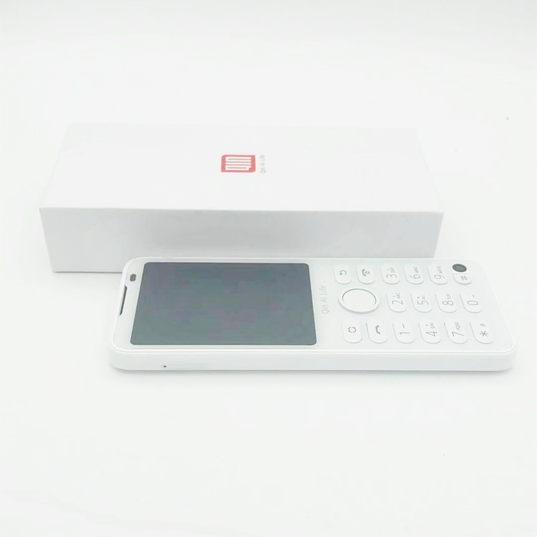 Smart phone Xiao-Mi Qin F21 Pro 4G Android 11 keypad button touch screen phone Support language customization
