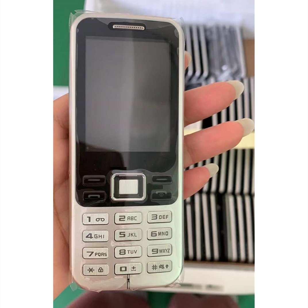 Hot selling Samsun C3322 Non Smartphone Dual Card Elderly Straight Board Button cellphone Small Phone feature phone