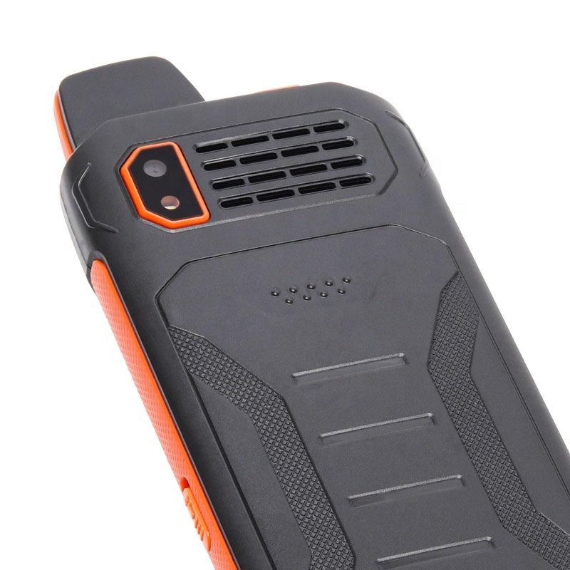 New Arrival 1.77 Inch Screen Triple SIM Cards Rugged Style Case Keypad Feature Phone With 1400mAh Big Battery UNIWA XP13