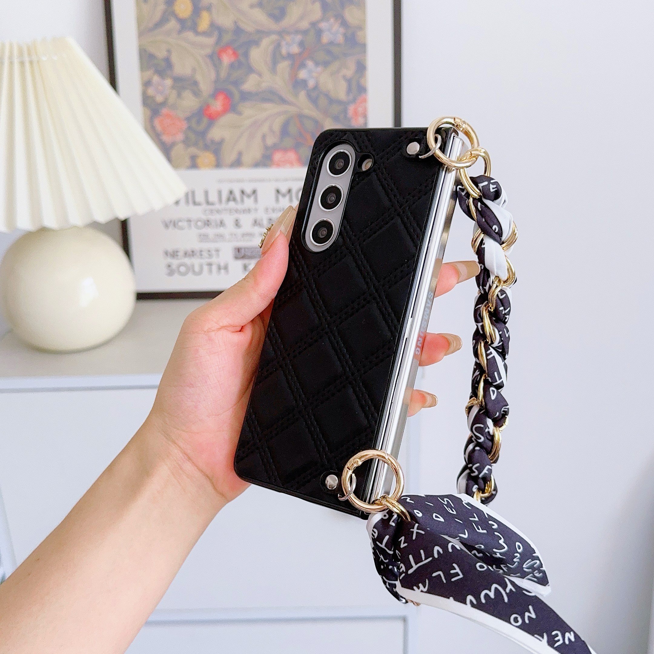 Hot Selling High-End Leather Phone Case Lanyard Scarf Bracelet Compatible For Samsung Galaxy Z Fold 6 vivo XFold Xiaomi Fold 2 3