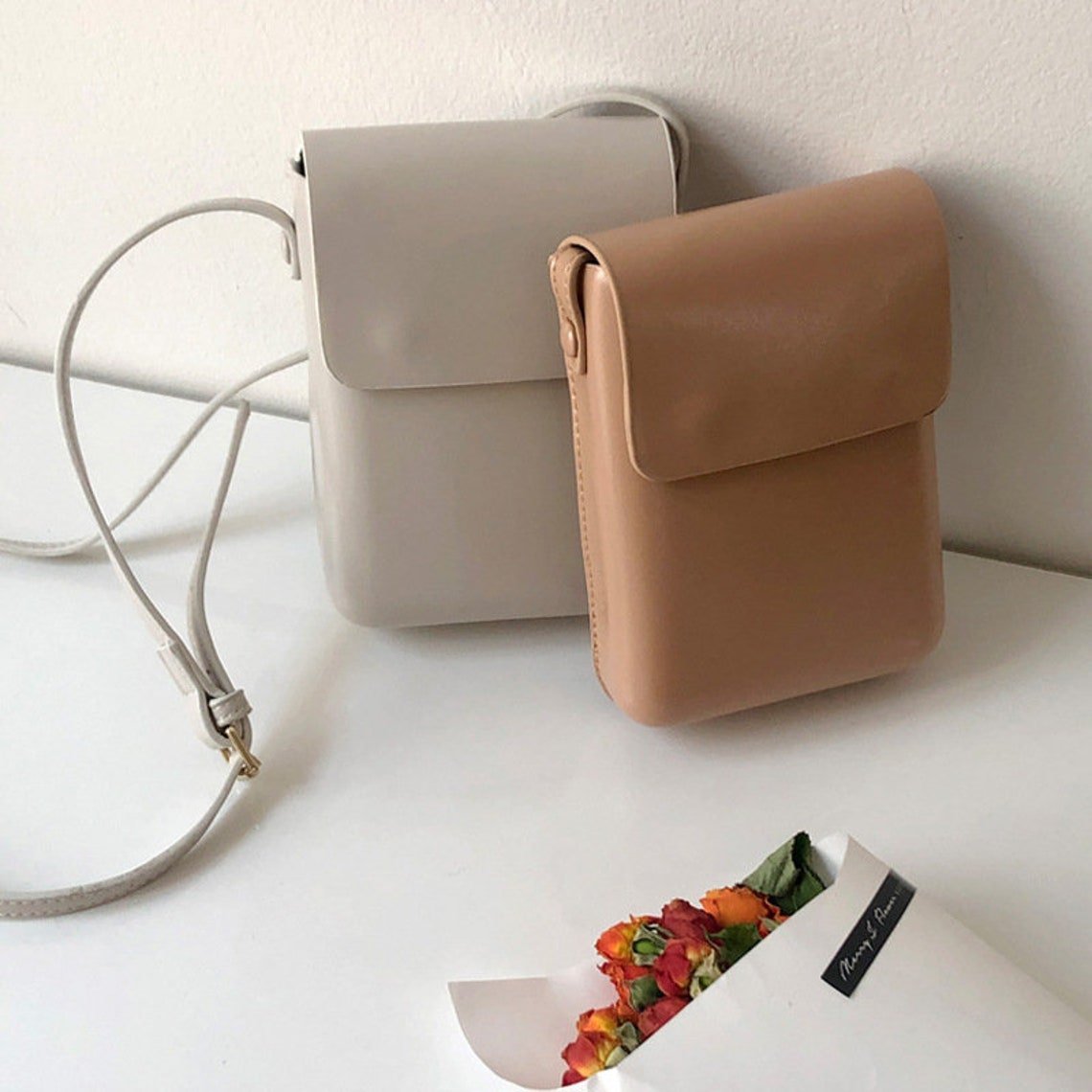 Buy Manufacturer Genuine Leather Shoulder Strap Mobile Phone Case Cover Pouch Bag Cell Phone Cover Bag Wholesale Accessories