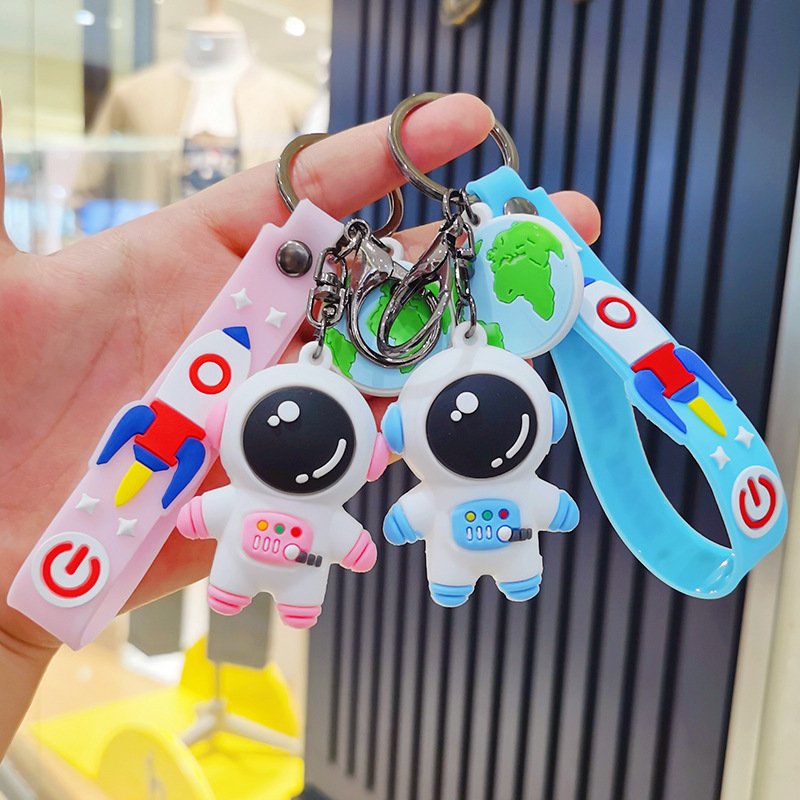 Lilangda PVC Cartoon Astronaut Keychain Pendant Cute Backpack Anti Loss Astronaut Doll Pendant Handbag Accessory Key Chain