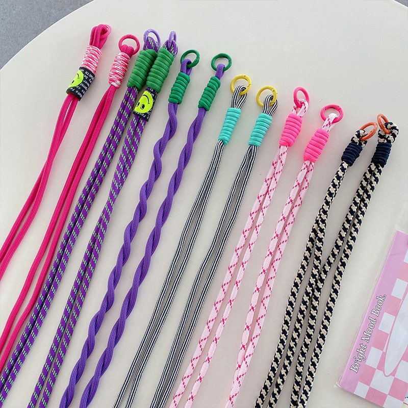 Custom Logo Keychain Lanyard Accessory with Adjustable Paracord Strap Cute Design for Mobile Phones for Wedding & Promotions