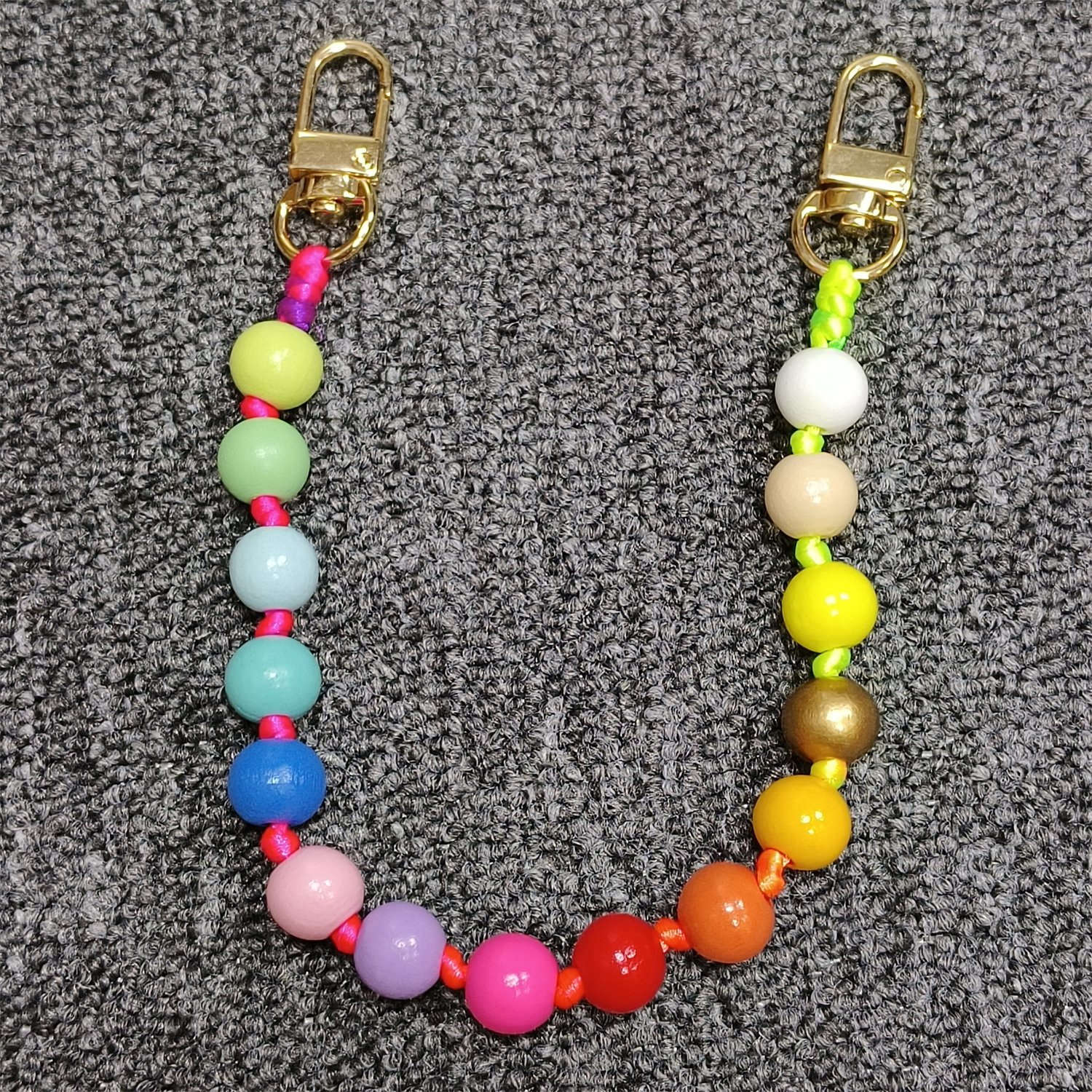 Customized 12mm 14mm 16mm Handmade Mobile Bead Lanyard Custom knot wooden bead Crossbody Chain phone strap