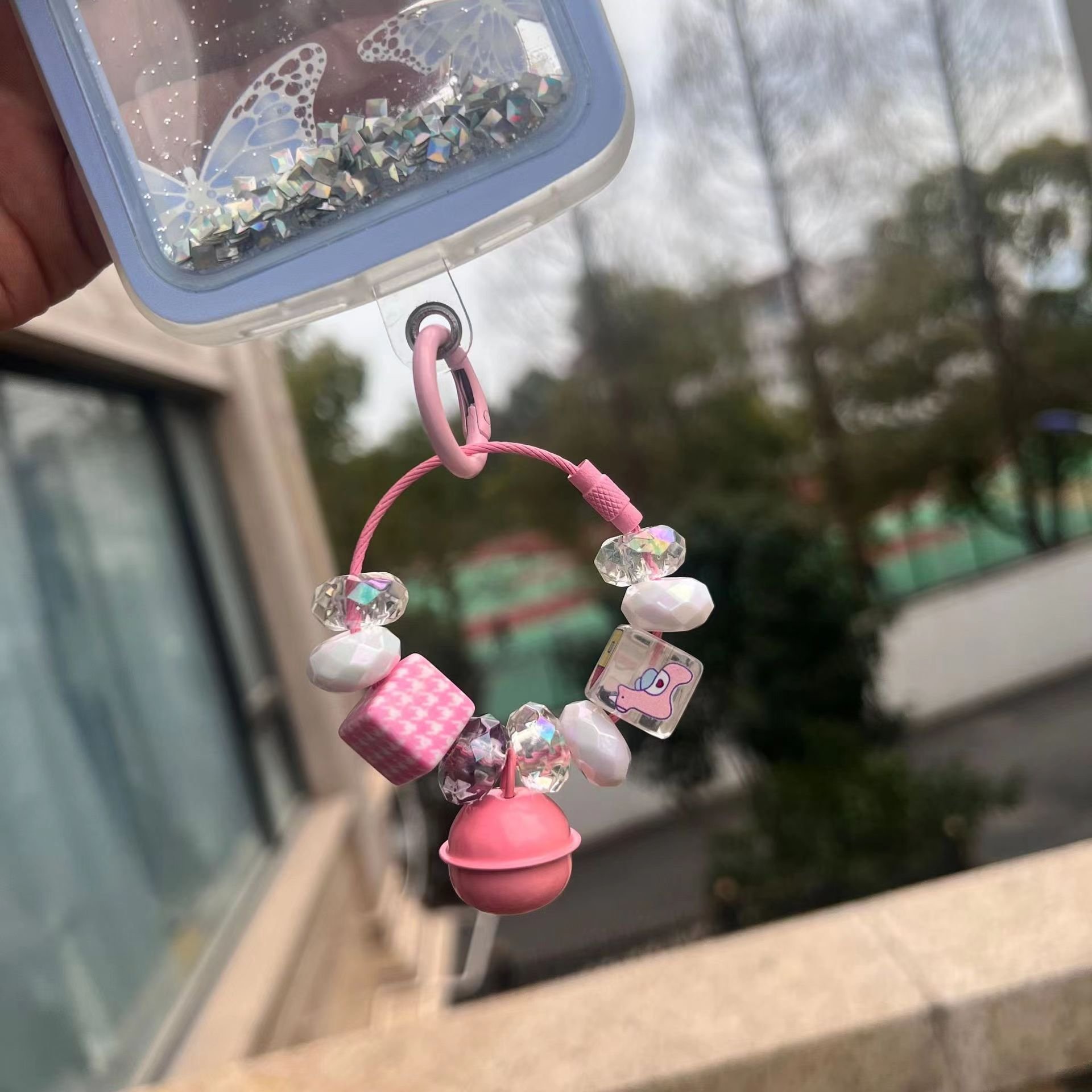 Luxury Design Bracelet Mobile phone Case Wrist Straps Bracelet Chain Phone Cover Straps Bell Cute Colorful Pendant