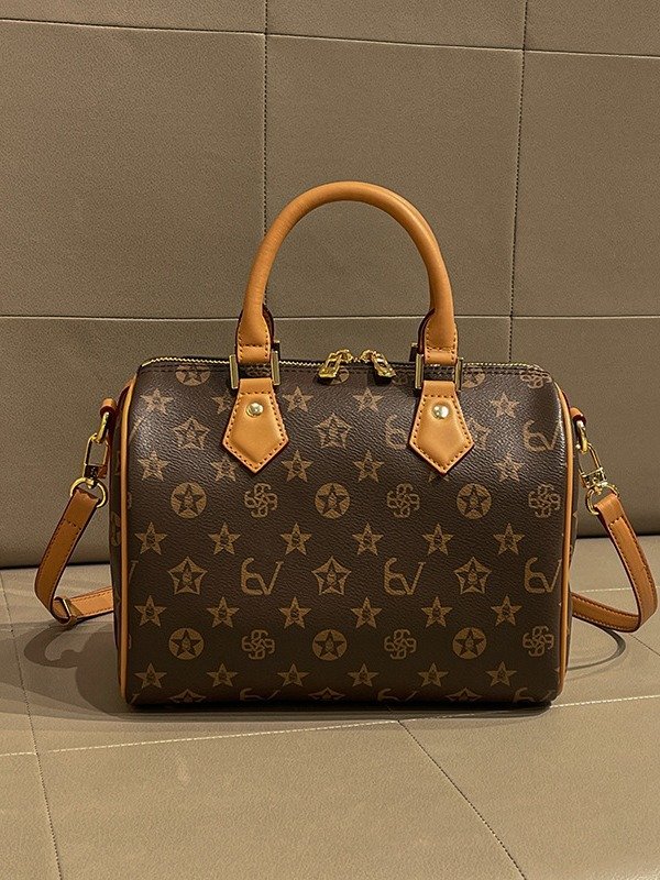 High quality women's Luxury Designer Shoulder Bag Crossbody Bag Tote Bag Women's leather luxury handbag