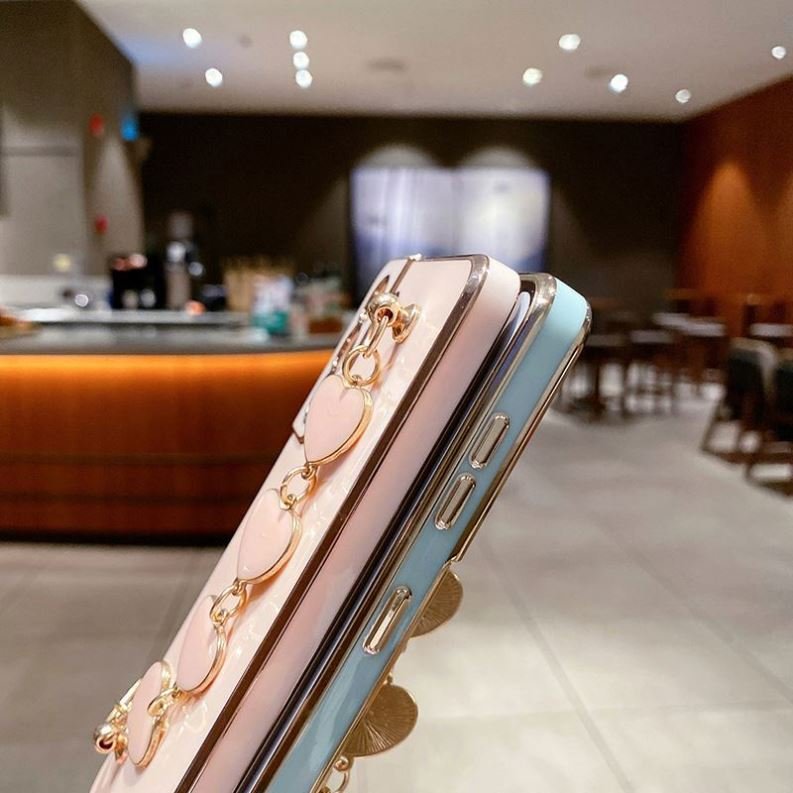 For Samsung S22 S21 A53 A13 A52 A72 Mobile Phone Case Cover For XiaoMi PocoX3 Redmi note9/10/11 Phone Cases with Love Bracelet
