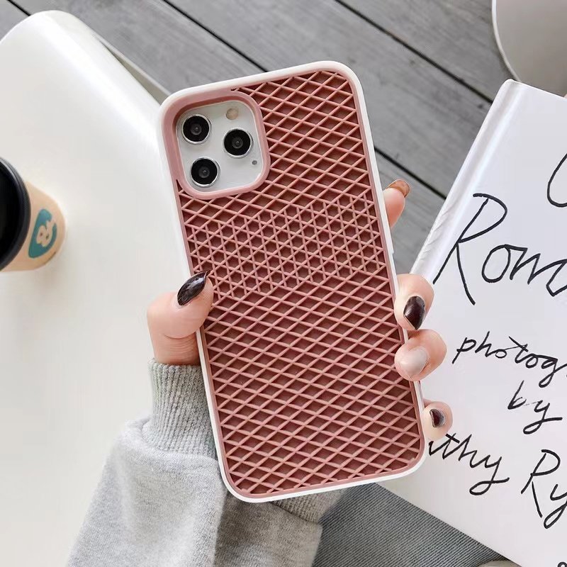 Shockproof Phone Case Silicone Soft Case Sole Waffle Full Cover Protective Case for iPhone 14 15Pro Max